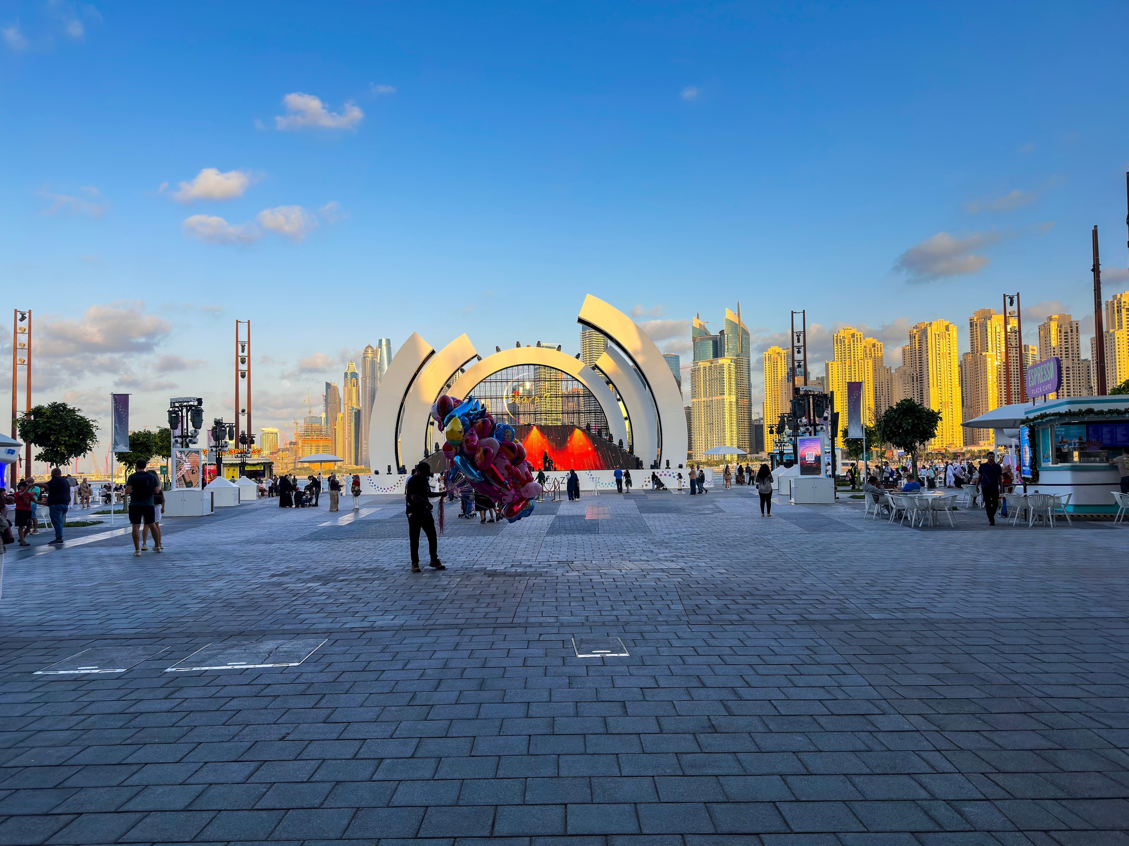 Dubai, Before Nightfall